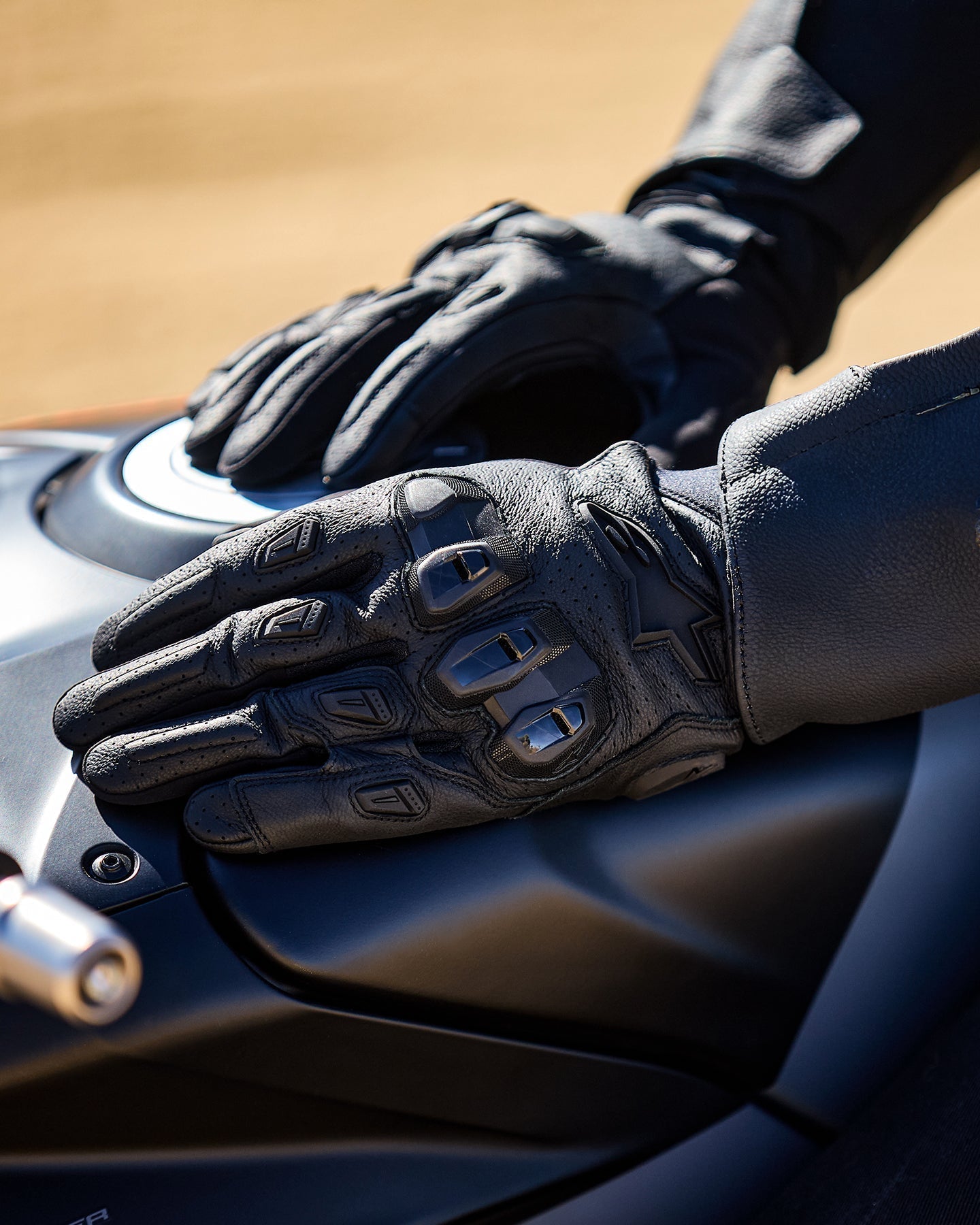 Sp X 7 Gloves